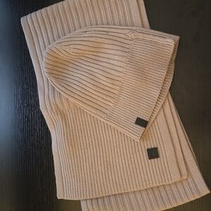 All Saints Beige Wool Blend Beanie and Scarf Matching Set Like New